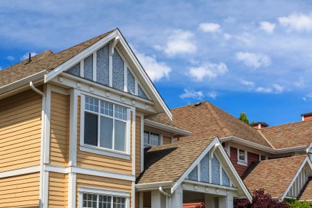 Best Time of Year to Schedule Roof Cleaning in Coastal Connecticut